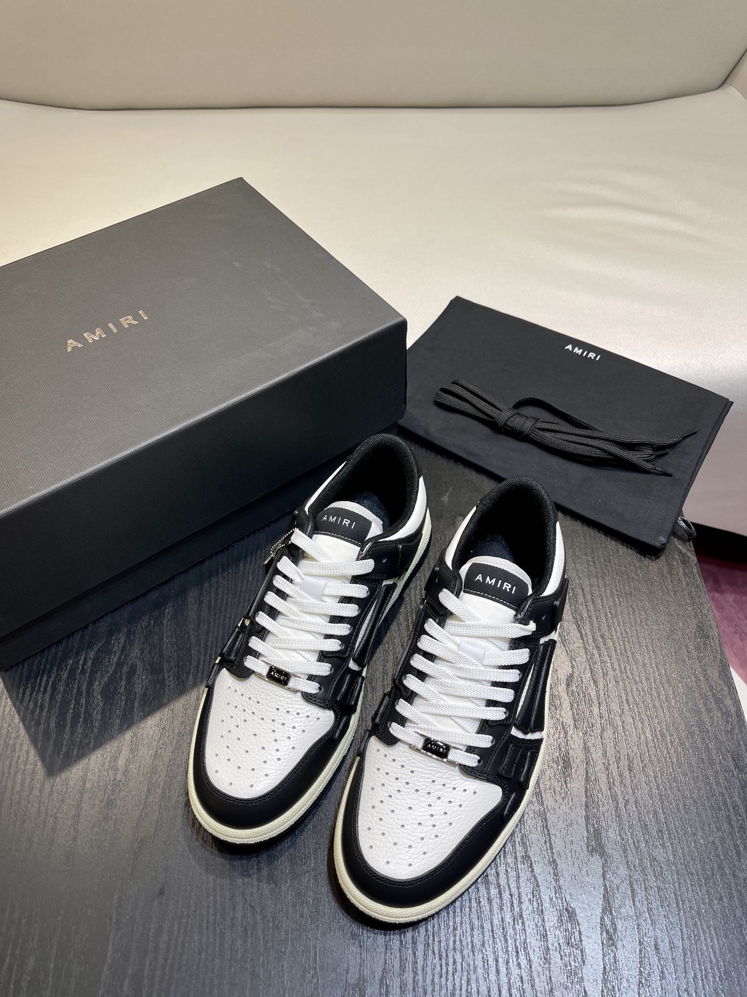 Amiri Leather Low-Top Fashion Sneakers - Casual Sports Shoes