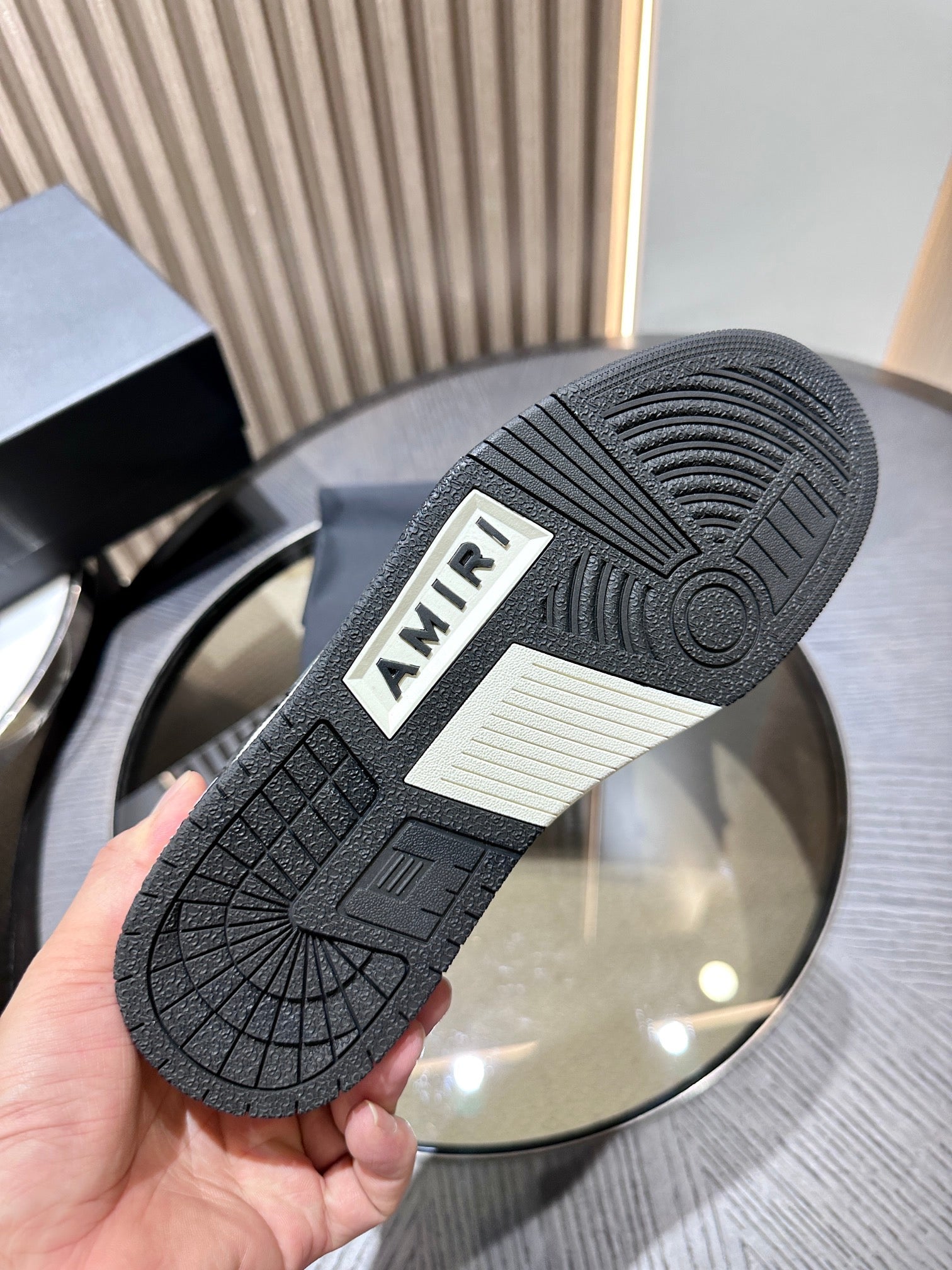 Amiri Leather Low-Top Fashion Sneakers - Casual Sports Shoes