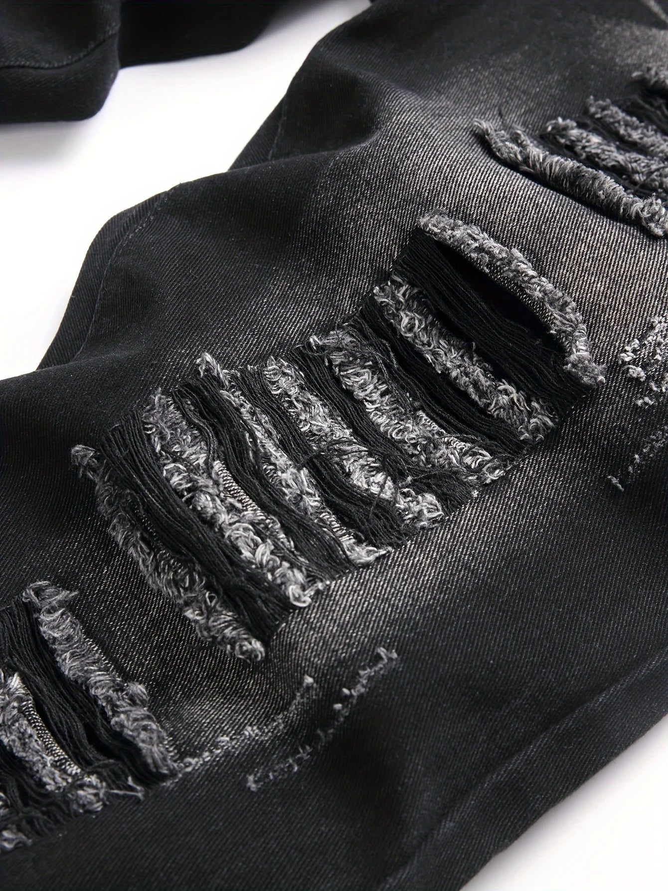 Men¡¯s trendy streetwear: black ripped straight-leg jeans ¨C an excellent gift for husbands or boyfriends.